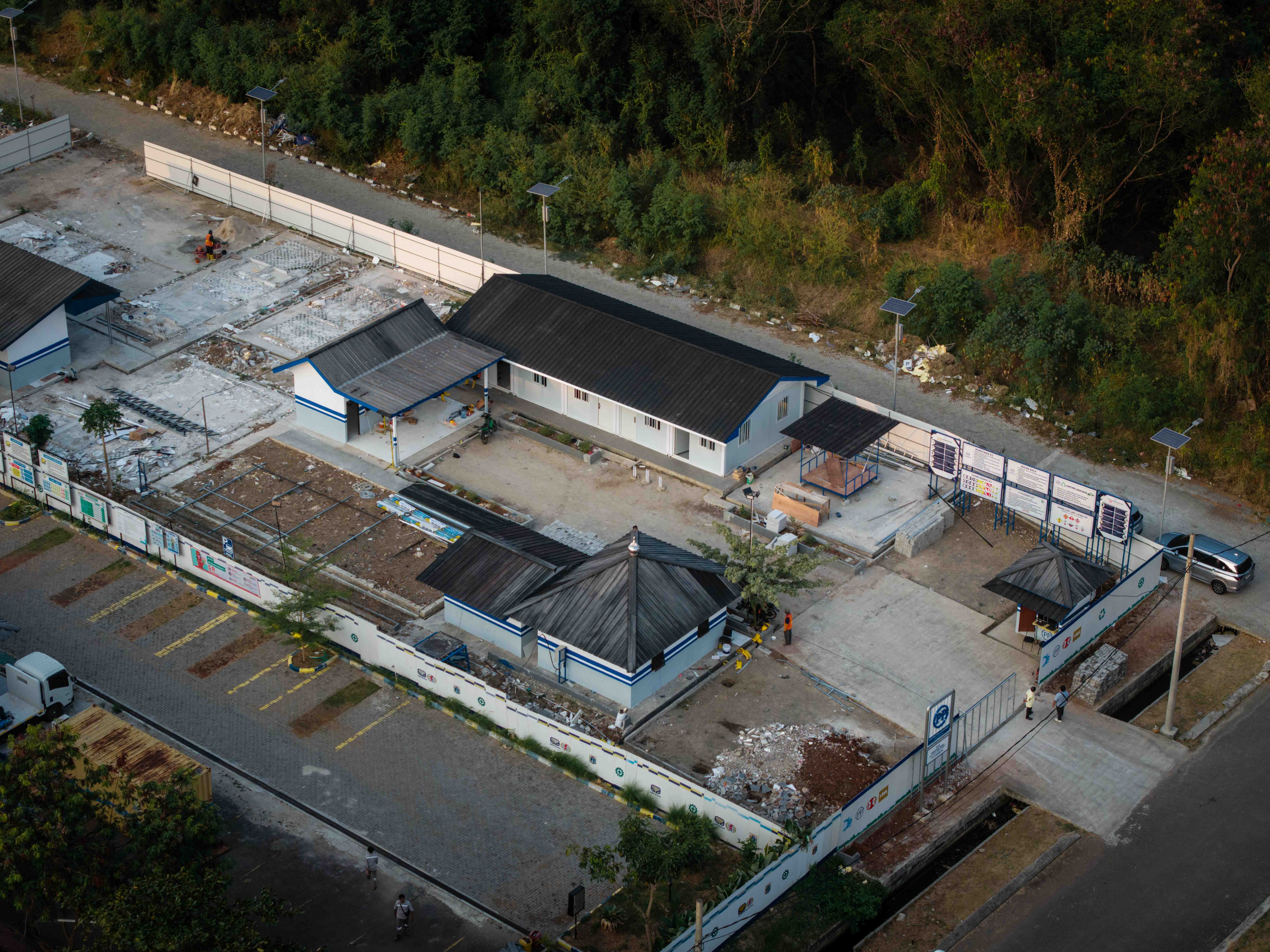 PT Lis Karya NCICD Phase A Stage 3 Package 2 Coastal Seawall project view 3